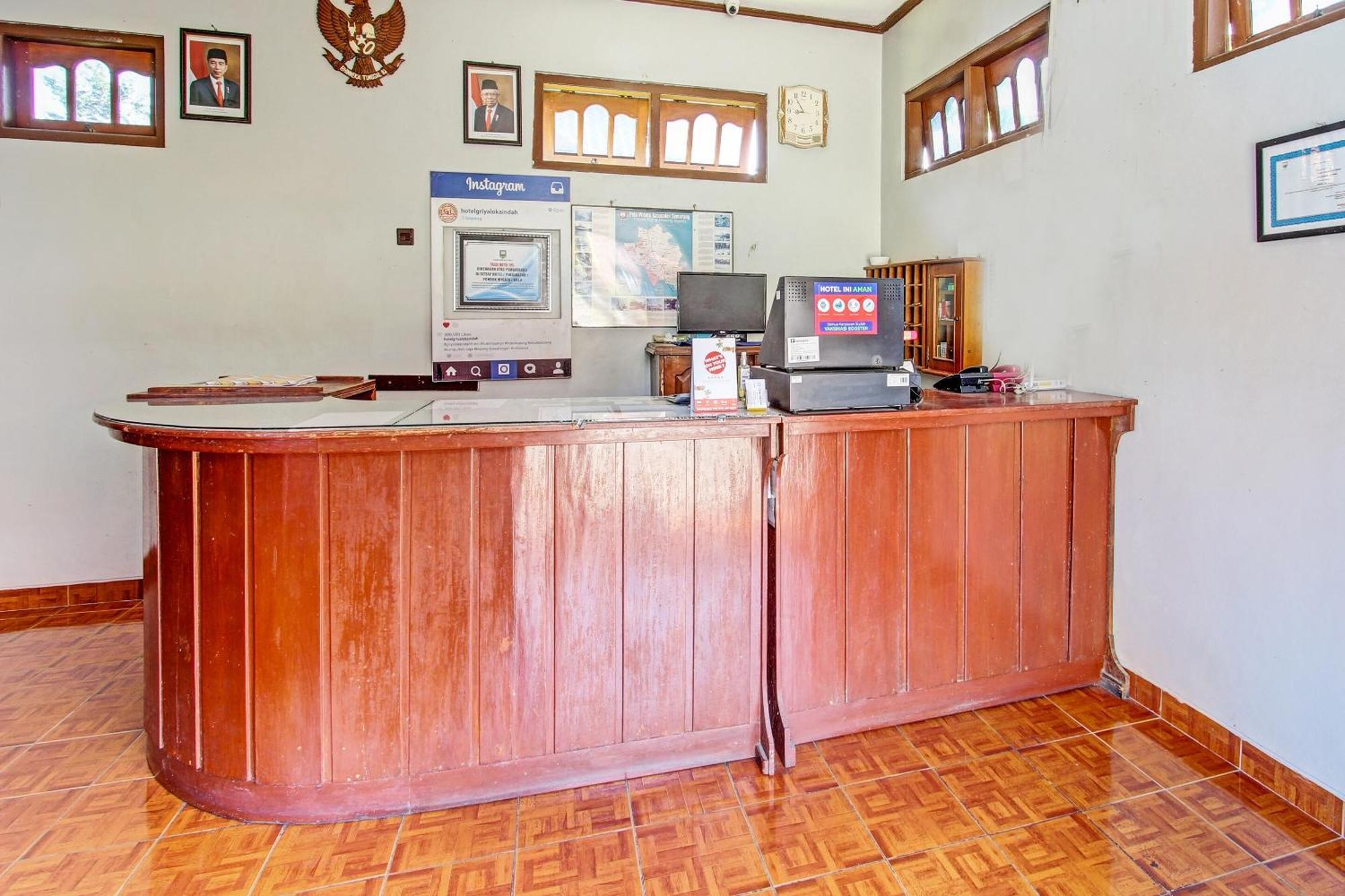 Capital O 91644 Loka Hause Hotel Salatiga Exterior foto