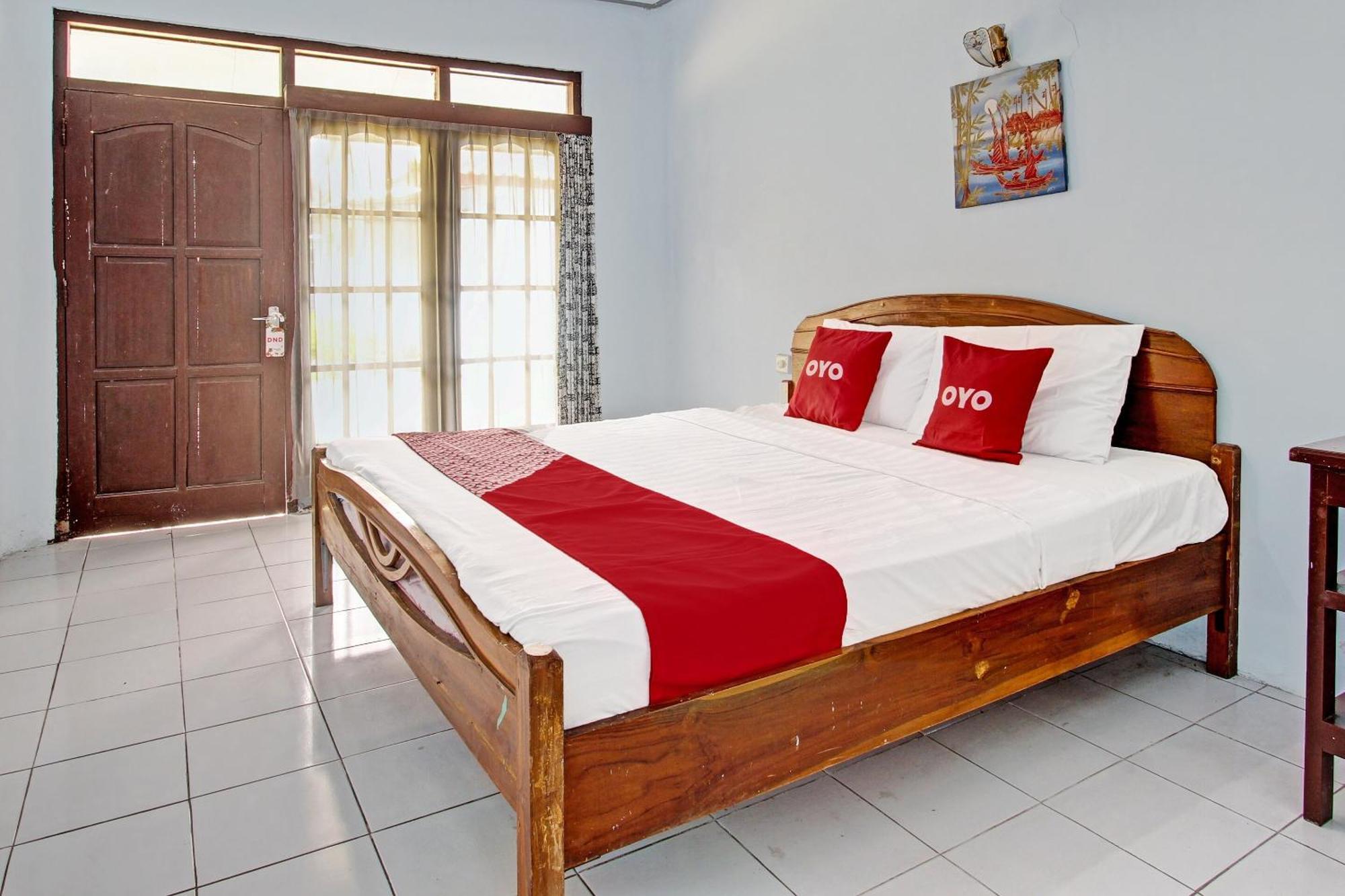 Capital O 91644 Loka Hause Hotel Salatiga Exterior foto